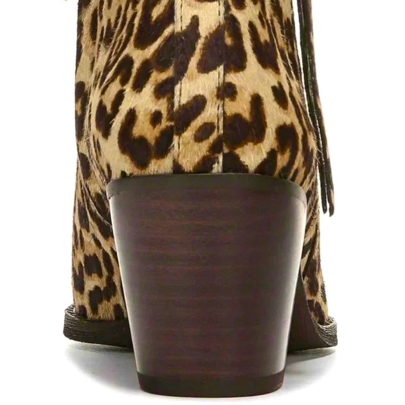 Sam Edelman Genuine Calf Hair Leopard Ankle
Bootie, NWOT Women's size 8 - Picture 4 of 6